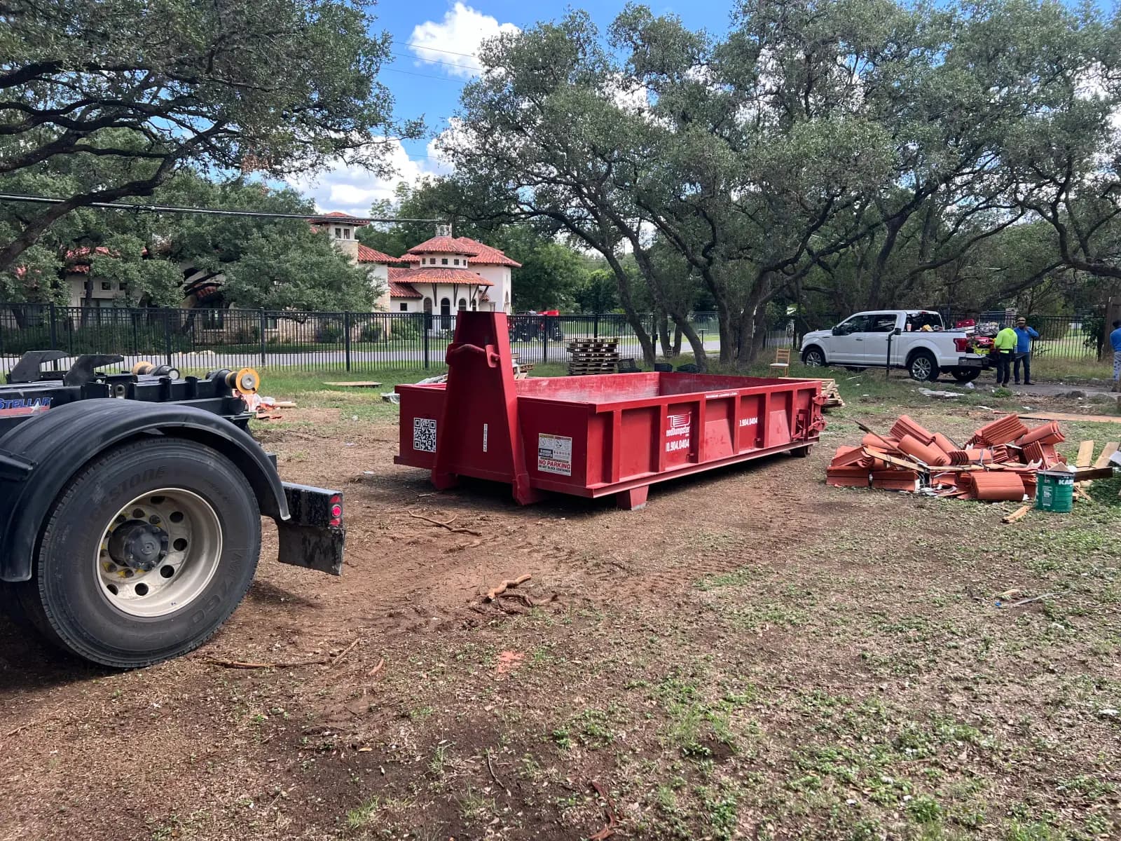 Construction Debris Disposal in Southwest San Antonio: What You Can and Can’t Dump